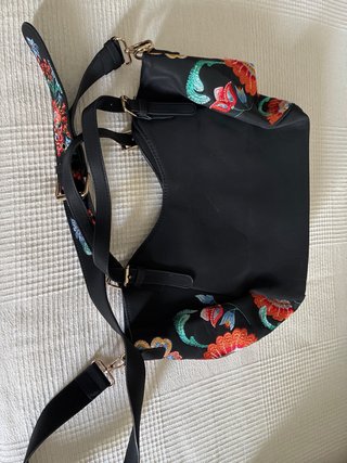 Bolso Desigual Negro Bordado Flores