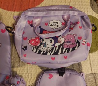 Mochila Kuromi con accesorios