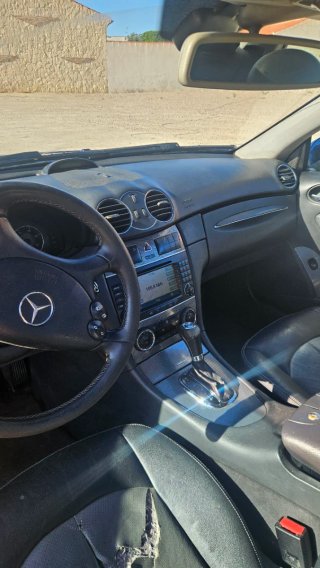 Mercedes-Benz  CLK 2004