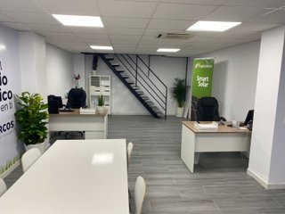 Local 160m2 Céntrico Arcos de la Fra.