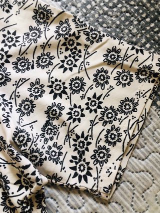 Blusa elástica flores blanco/negro XL