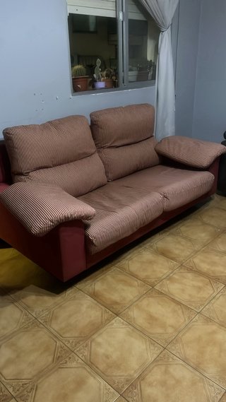 Sofá de 3 plazas tela rayas rojo y marrón