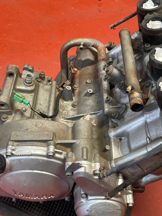 Motor Yamaha YZF 600 Thundercat 2000