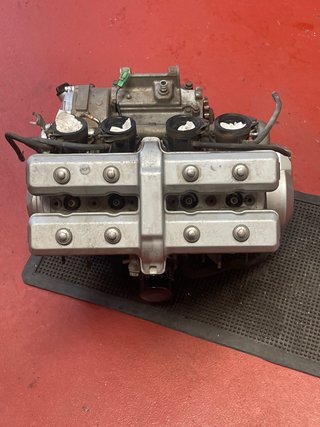 Motor Yamaha YZF 600 Thundercat 2000