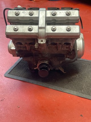 Motor Yamaha YZF 600 Thundercat 2000