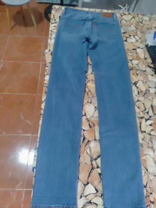Pantalón Levis Mujer 712 Slim Talla 25
