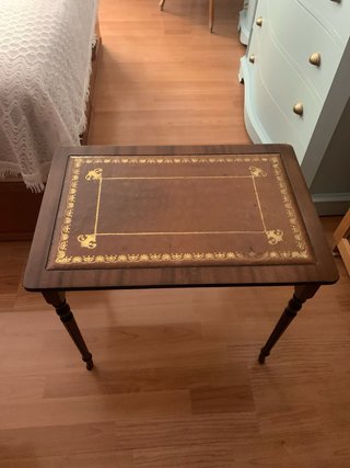 Juego de 3 mesas auxiliares de madera y piel
