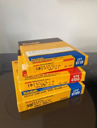 Lote película fotográfica Kodak hoja 4x5 caducada
