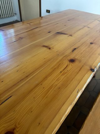 Tavolo e 2 panche in legno