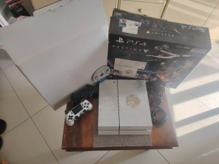 PS4 Destiny Edizione Limitata + 2 pad + cuffie
