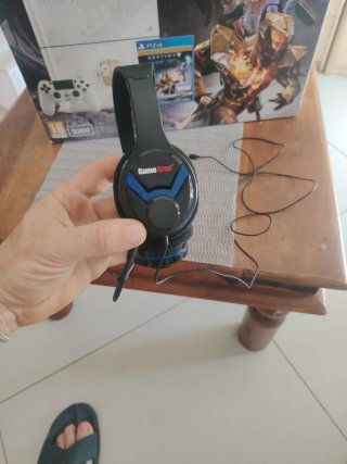 PS4 Destiny Edizione Limitata + 2 pad + cuffie