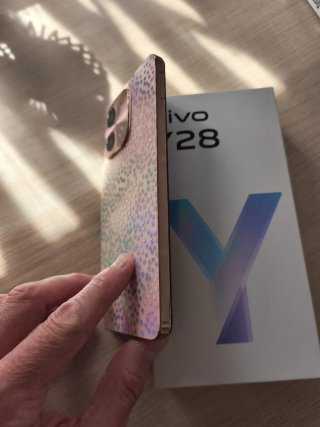 Vivo Y28
