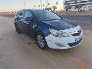 Opel Astra 2011