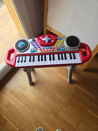 Piano per bambini con supporto