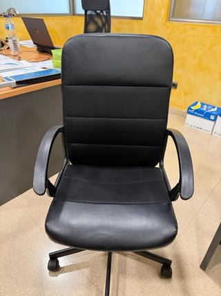 4 Sillas de Oficina Ikea Millberget Negras 30€ uni