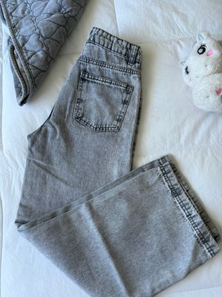 Conjunto niña chaleco y pantalón vaquero