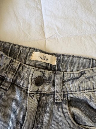 Conjunto niña chaleco y pantalón vaquero
