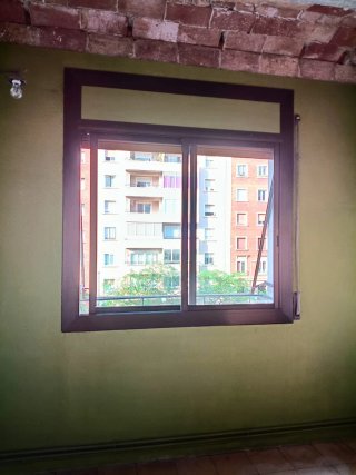 Ventanas de aluminio color bronce