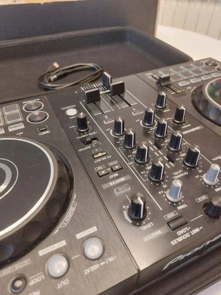 Controlador DJ Pioneer DDJ-400