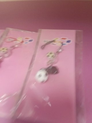 Portachiavi pallone da calcio e scarpe da ginnastica