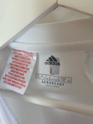 Camiseta Adidas España Talla L (13-14 años)