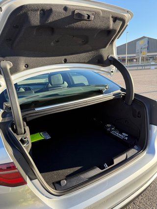 Jaguar XE 2020