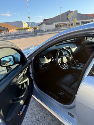 Jaguar XE 2020
