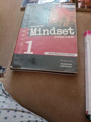 Vendo libro del Leopoldo de primero de bachiller