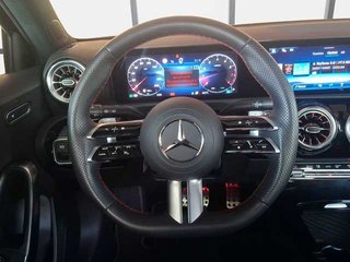 Mercedes-Benz Clase A 180 100 kW (136 CV)