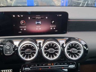 Mercedes-Benz Clase A 180 100 kW (136 CV)