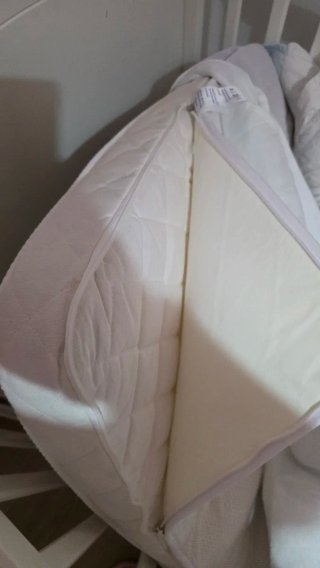 Cuna convertible en cama infantil