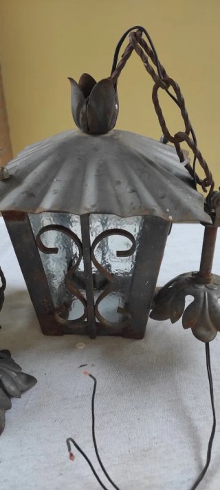 Lampade vintage in metallo e vetro