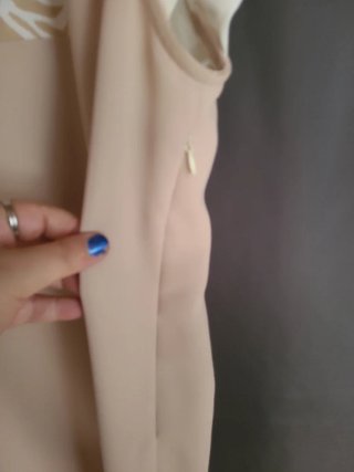 Vestido Beige y Blanco Talla 50