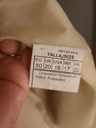Vestido Beige y Blanco Talla 50