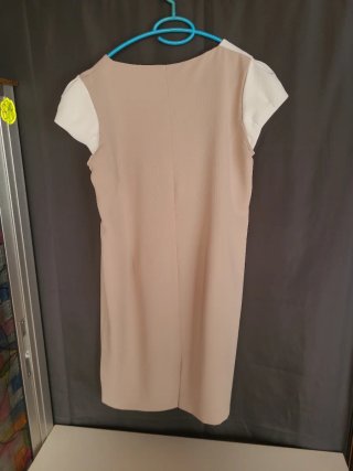 Vestido Beige y Blanco Talla 50