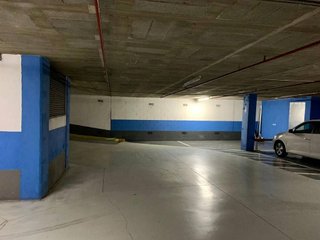 Garaje en venta en Artigas - Llefià en Badalona
