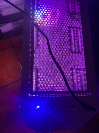 Torre PC para juegos 1080p o 2k algunos juegos 4k