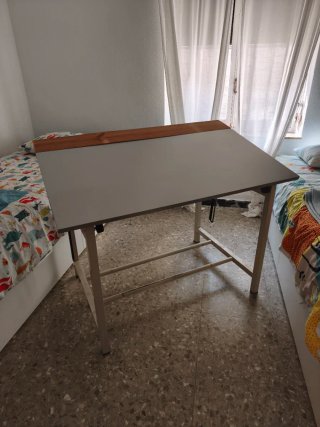 Mesa de dibujo inclinable madera y metal