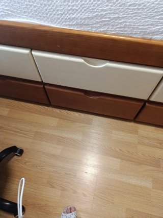 Cama nido con cajones de madera maciza.