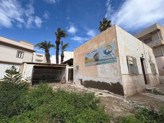 Chalet en venta en Carboneras