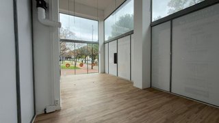 Local comercial en alquiler en Fontsanta - Fatjó en Cornellà de Llobregat