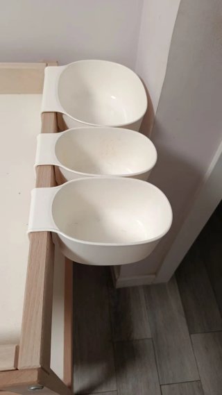 Cambiador bebé IKEA madera y blanco