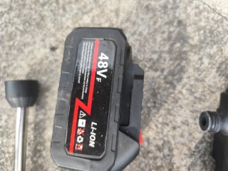 Pistola hidrolimpiadora a batería 48V