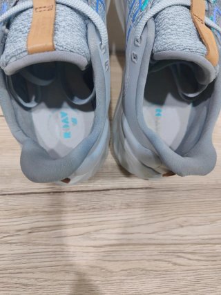 New Balance fresh foam roav V2 Gris/Azul 42,5