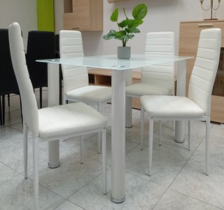 Mesa comedor Blanca + 4 sillas, Cómodas. !Oferta¡