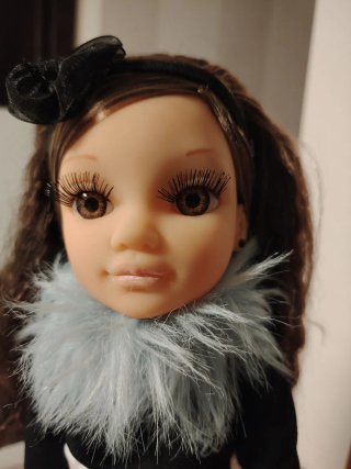 Muñeca Nancy con vestido y botas