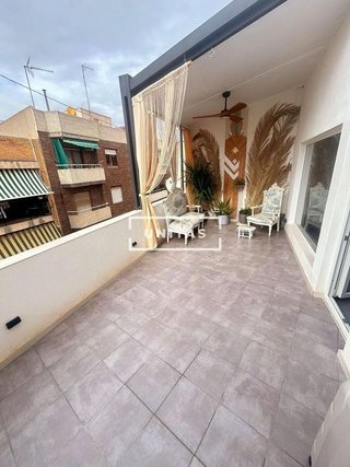 Ático en venta en Carolinas Bajas en Alicante