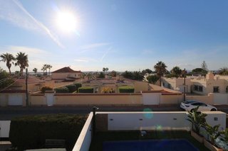 Chalet en venta en La Siesta - El Salado - Torreta en Torrevieja