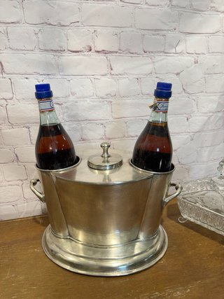 Enfriador botellas de vino vintage