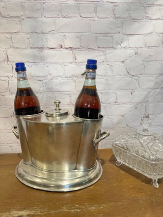 Enfriador botellas de vino vintage